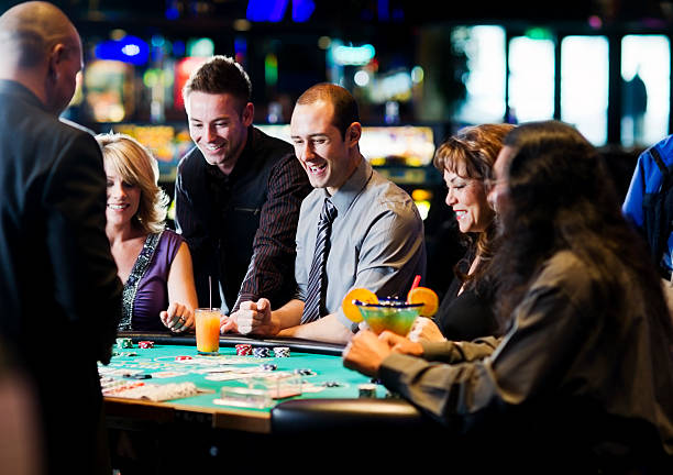 Side-by-side comparison of cagur native app and browser interface showing identical live casino features